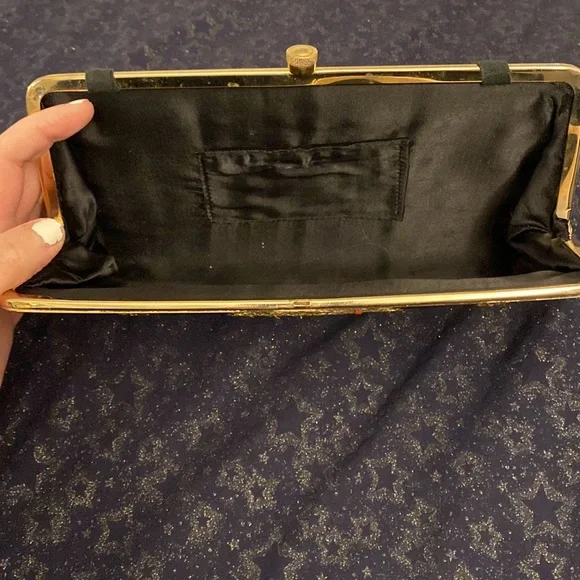 Gorgeous vintage clutch black and gold - good condition - great find - Picture 5 of 6